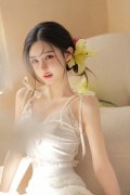 红酒木头塞子顶进去了 - 红酒木头塞子顶进去了
